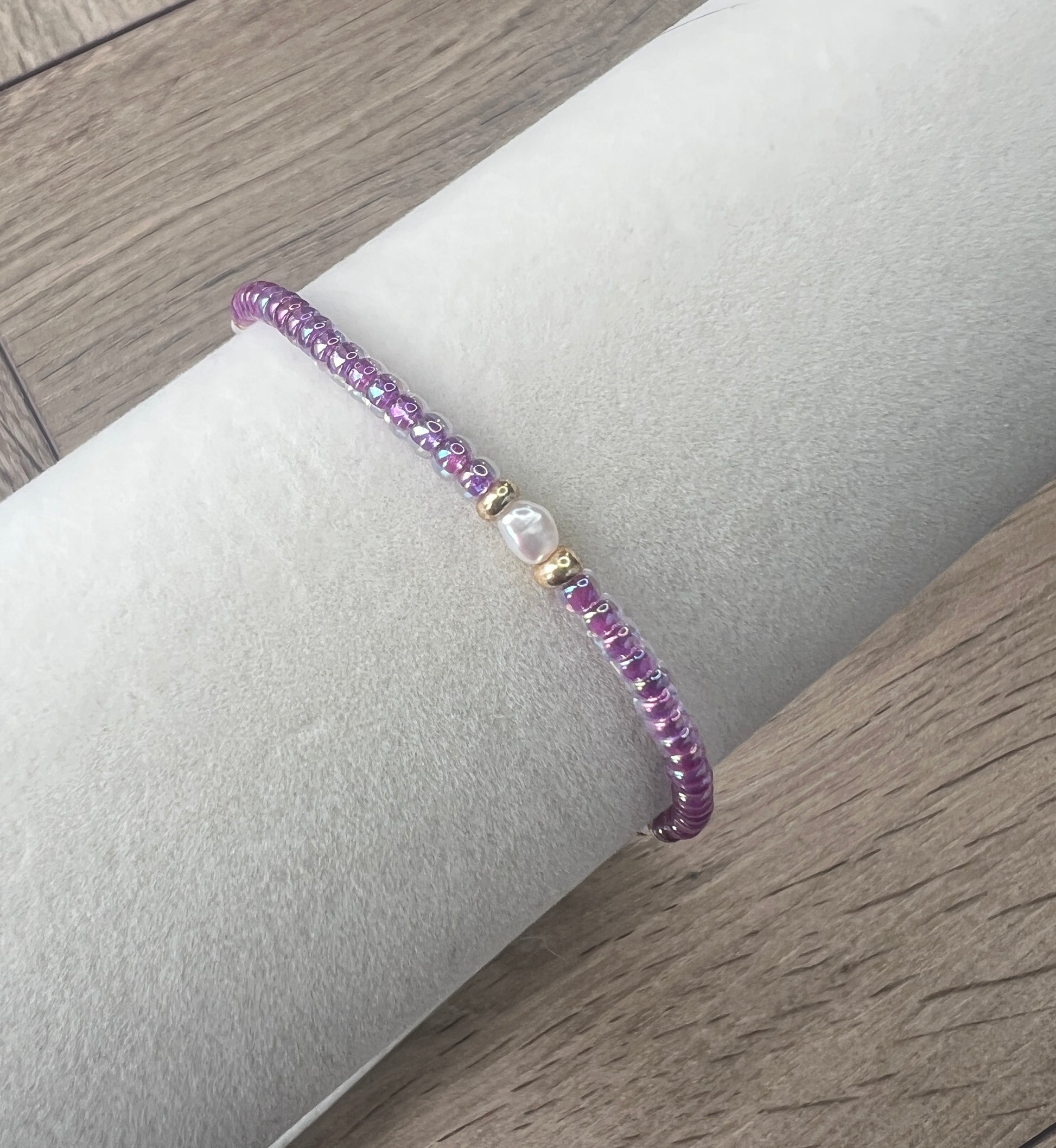 Raspberry-Lined Glass Bead & Freshwater Pearl Bracelet