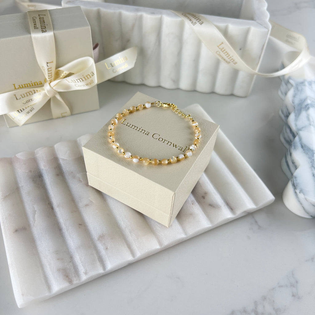 Natural Mother of Pearl Bracelet