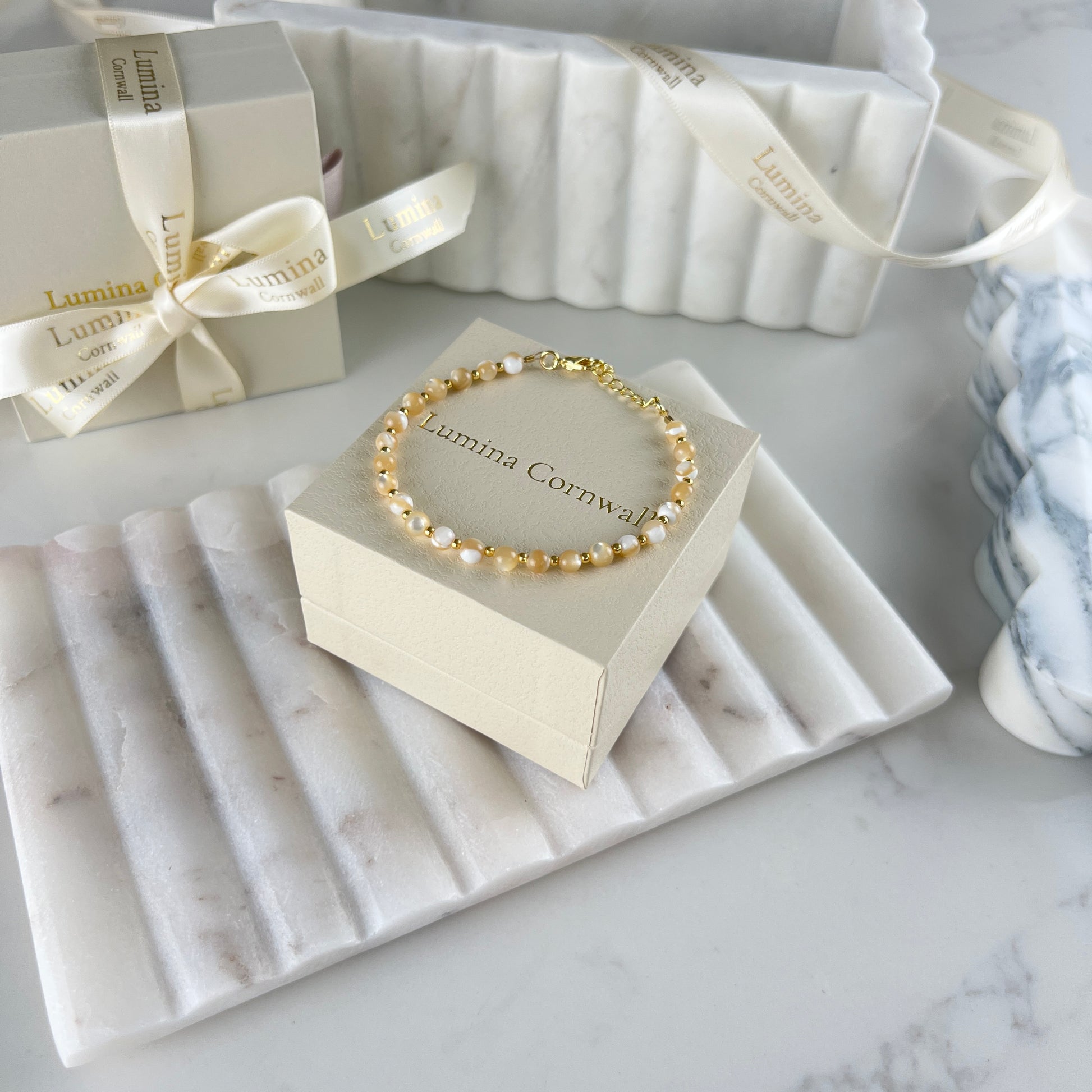 Natural Mother of Pearl Bracelet