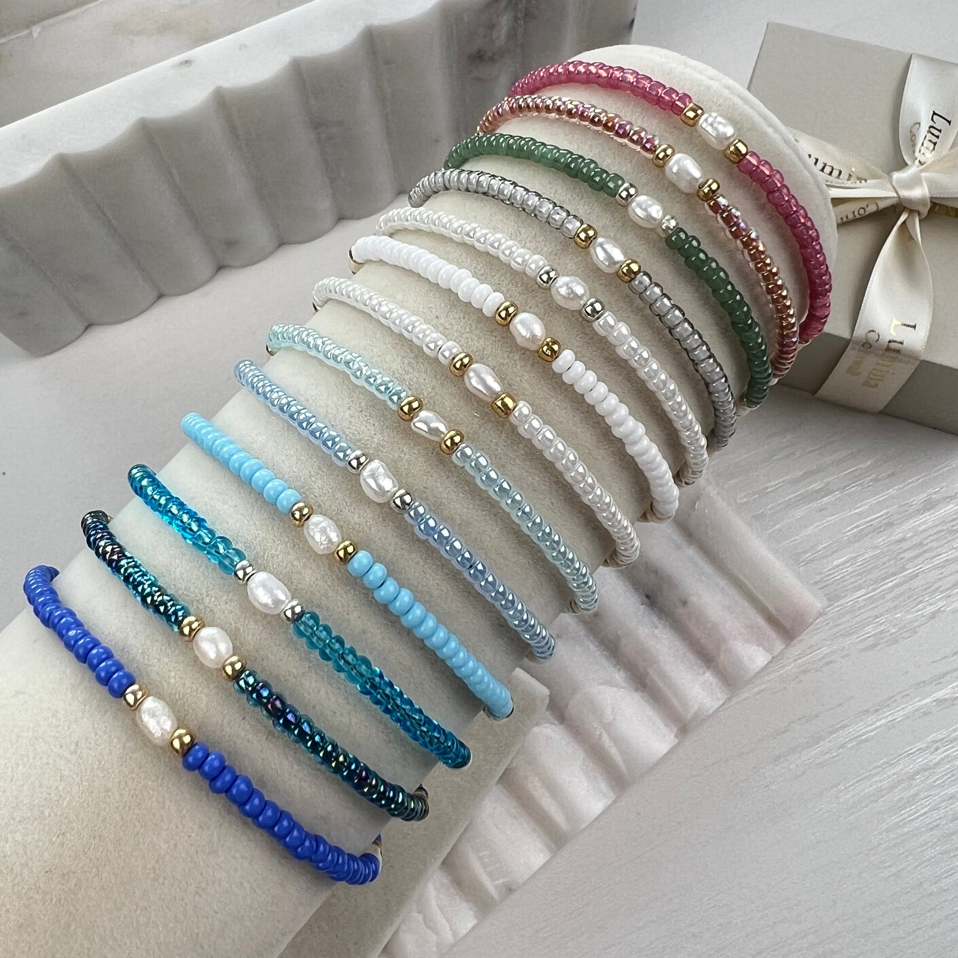 Glass Bead & Freshwater Pearl Bracelet