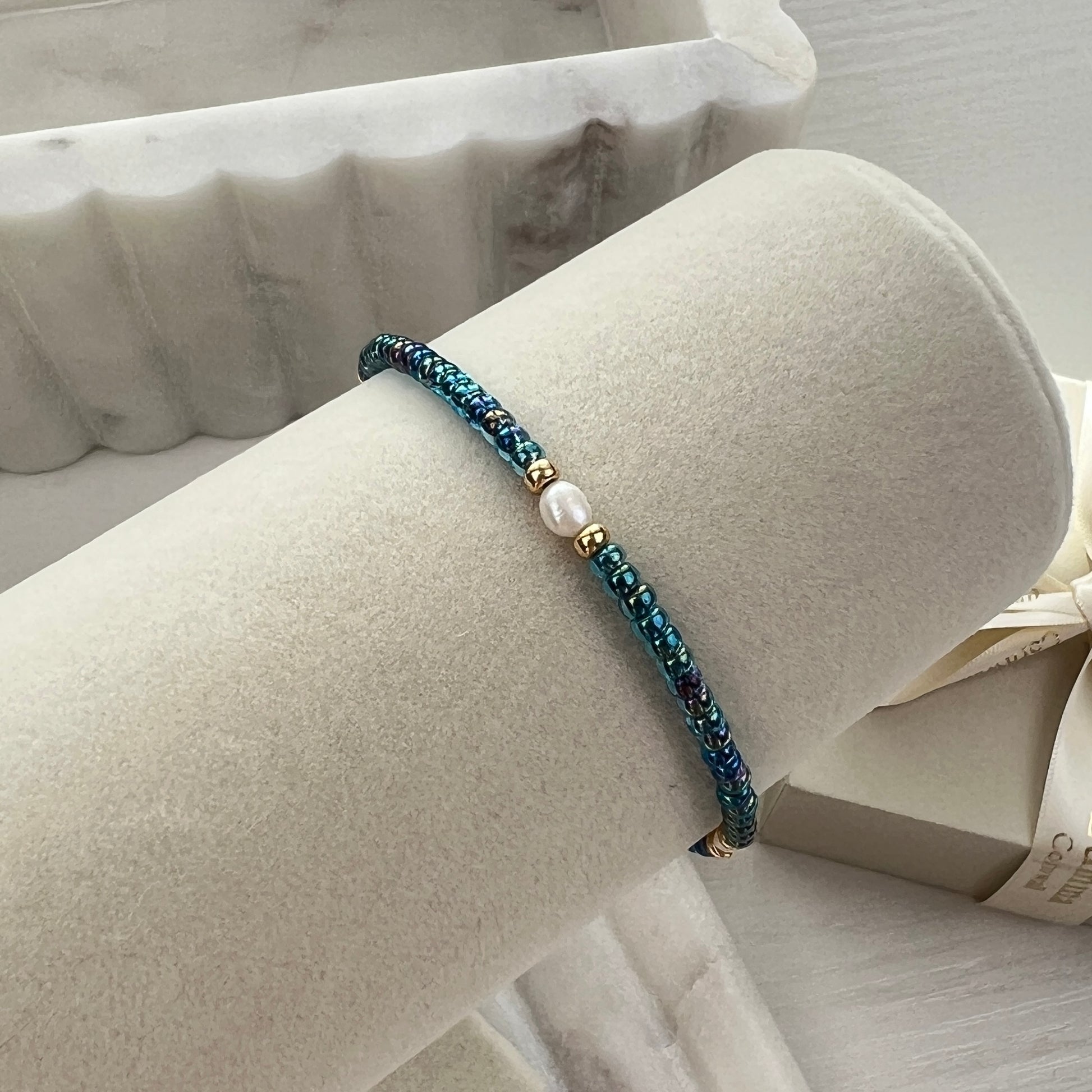 Glass Bead & Freshwater Pearl Bracelet