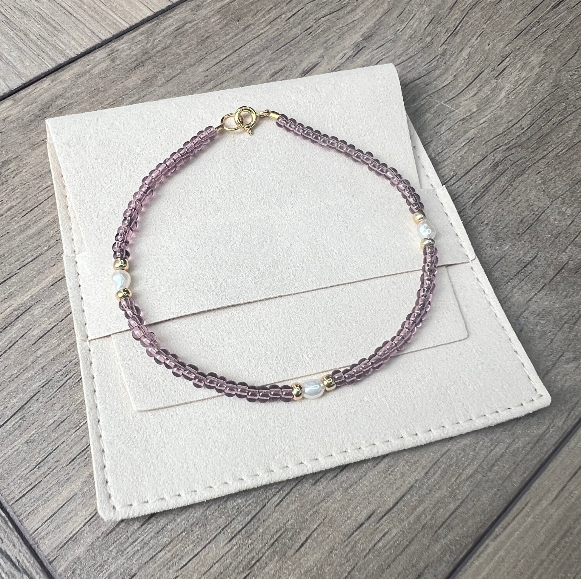 Light Amethyst Glass Bead & Freshwater Pearl Bracelet