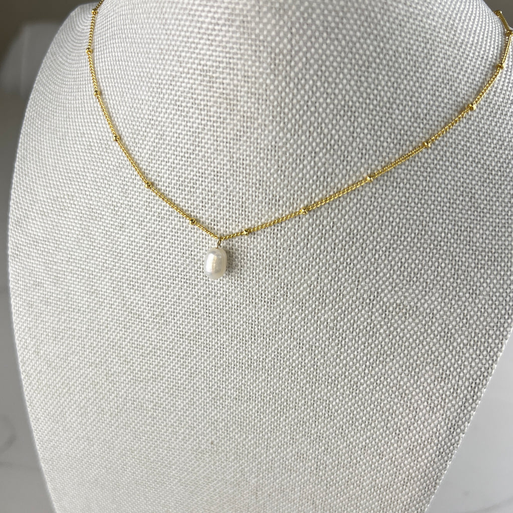 Freshwater Pearl Necklace | Gold
