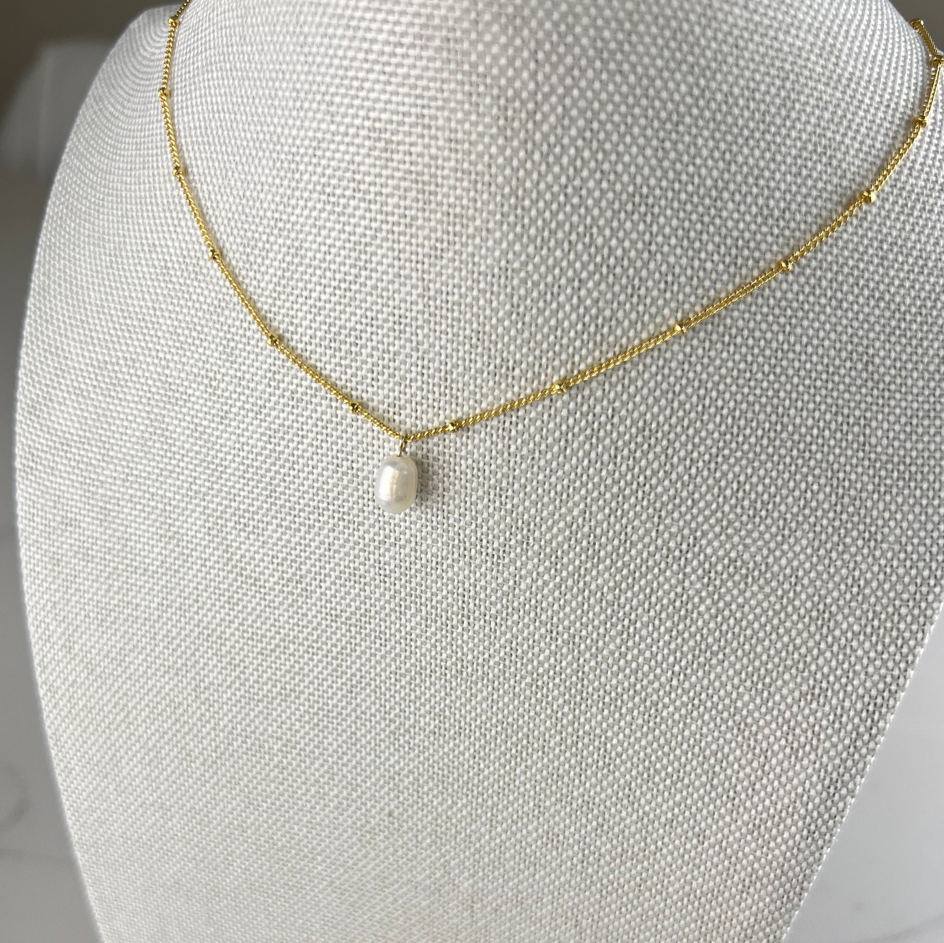 Freshwater Pearl Necklace | Gold