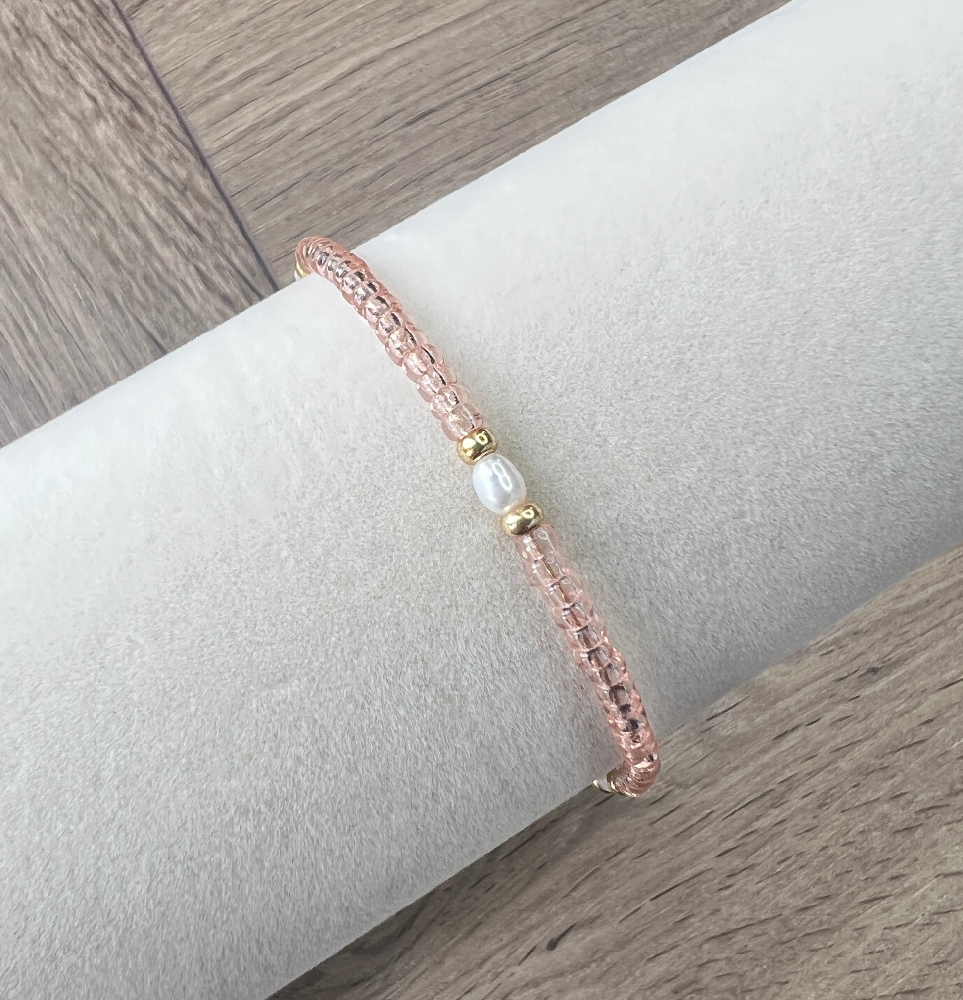 Blush Rose Glass Bead & Freshwater Pearl Bracelet