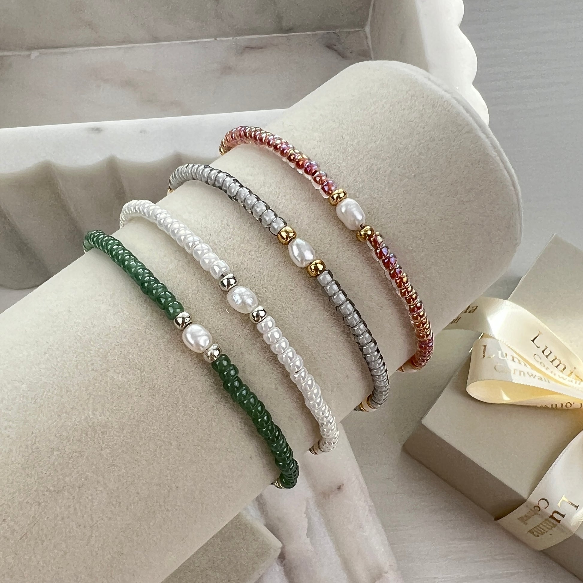 Glass Bead & Freshwater Pearl Bracelet