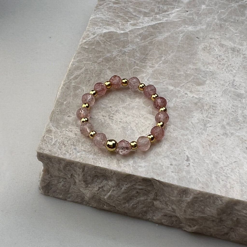 Strawberry Quartz Stretch Ring | Gold Plated